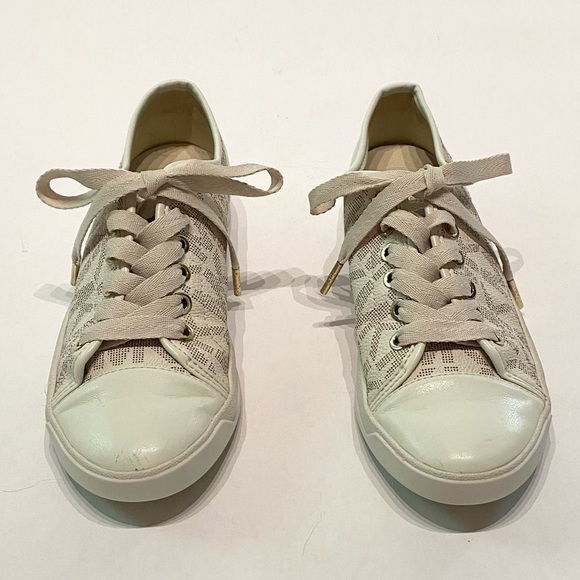 Michael Kors sneakers 6.5 - Picture 5 of 8